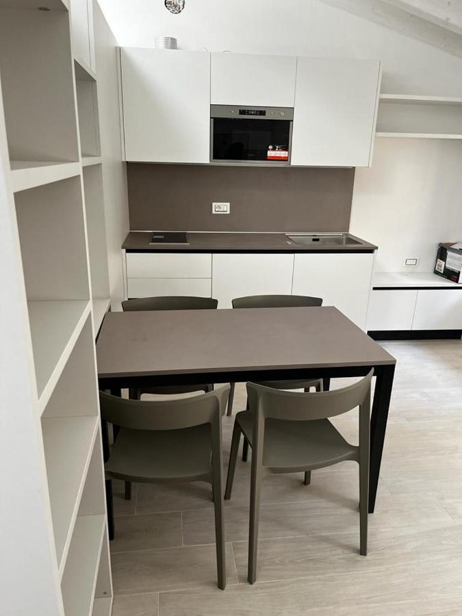 Smart Apartments Palazzo Mazzini Роверето Екстер'єр фото