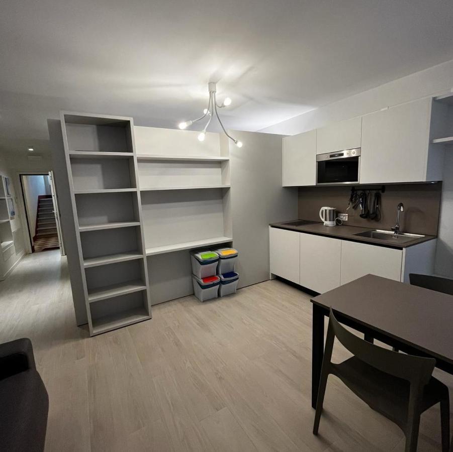 Smart Apartments Palazzo Mazzini Роверето Екстер'єр фото
